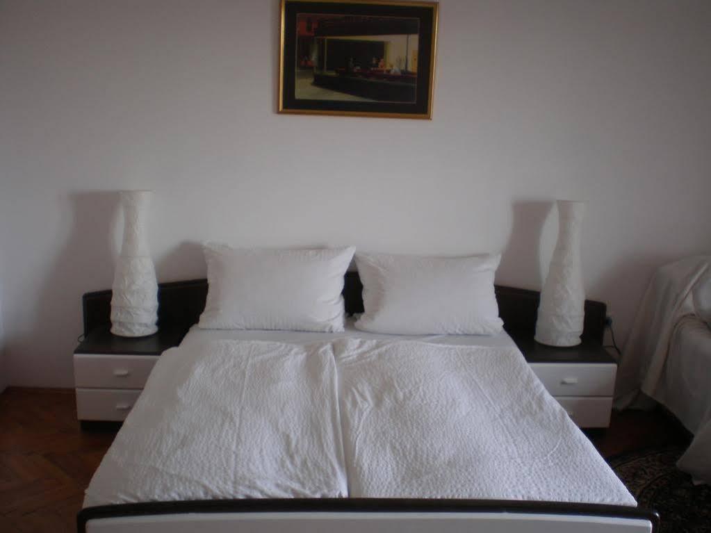 Jadro Apartamento *